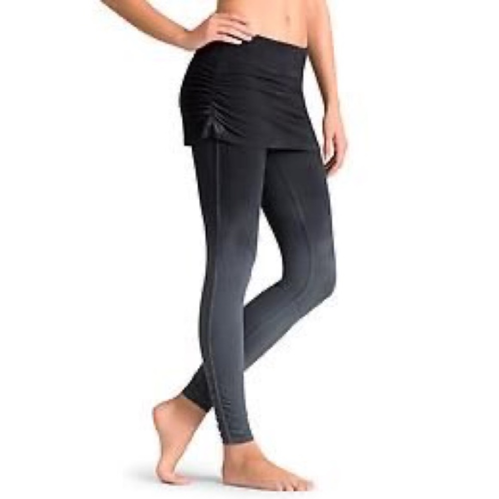 SOLD ATHLETA 2 in 1 skirt SMALL TALL Green